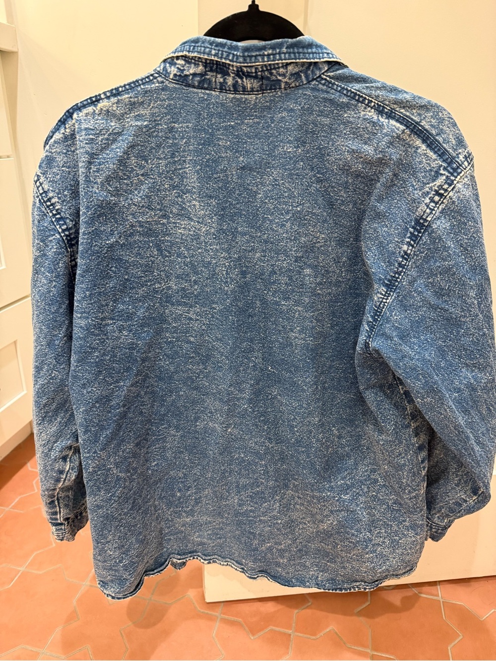 Acid wash 1980s denim women shirt jacket Embellished with Beadwork - Picture 3 of 3